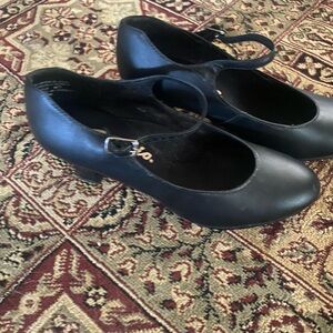 Ladies Capezio shoes